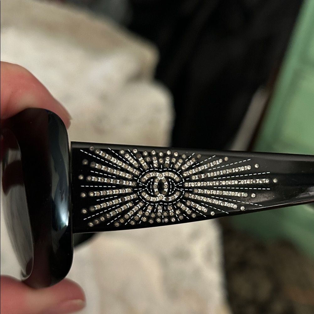 CHANEL Black Sunglasses Vintage sunglasses w/ rhinestones - Picture 8 of 8